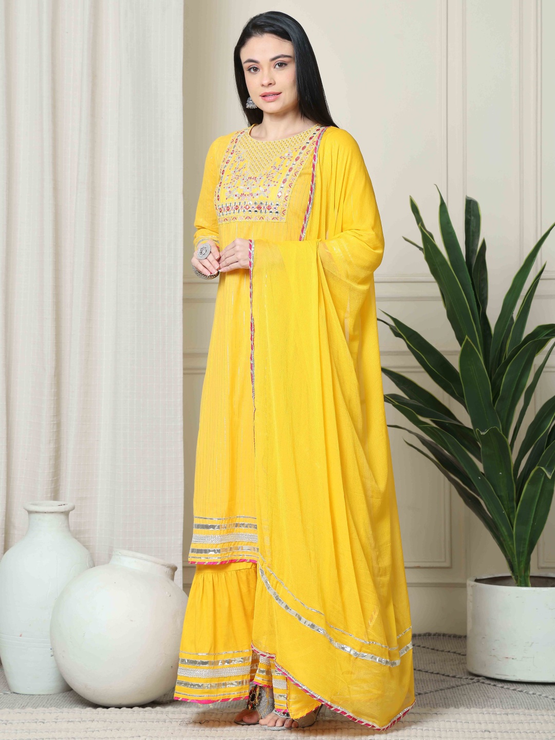 

Rajnandini Floral Printed Thread Work Pure Cotton Kurta With Trousers & Dupatta, Yellow