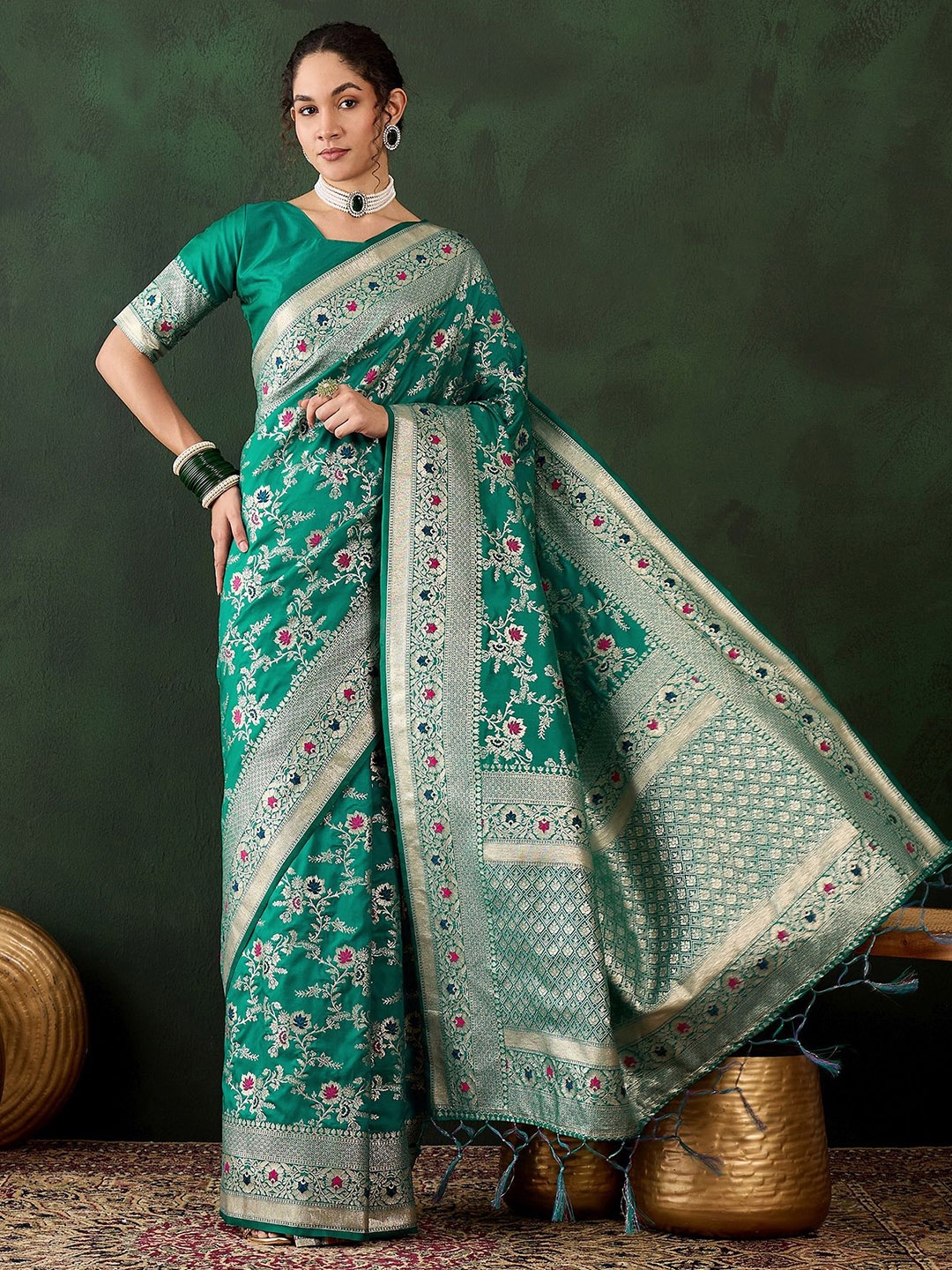 

Maroosh Ethnic Motifs Zari Banarasi Saree, Green