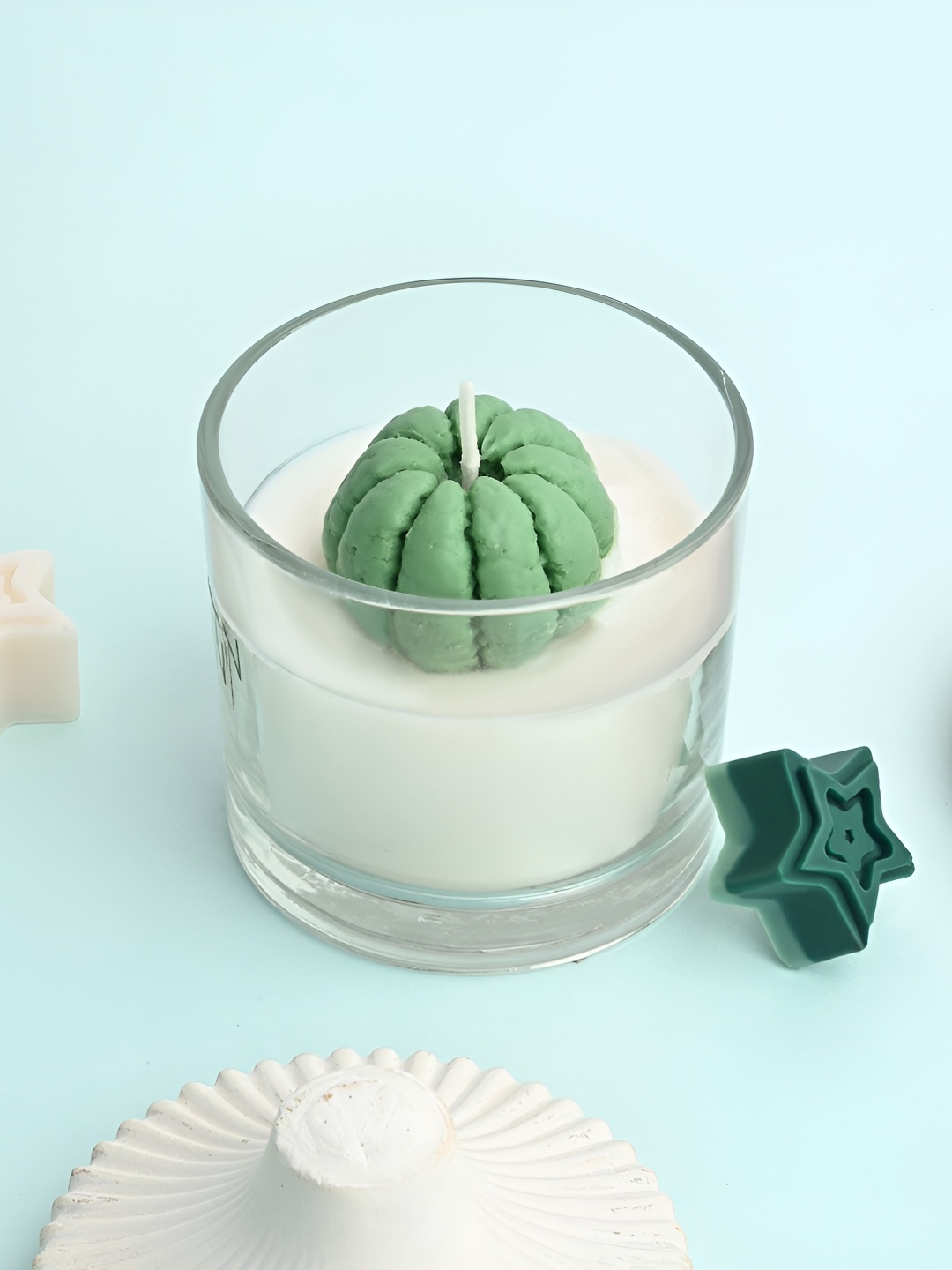 

ANWYN Green & White 1 pieces Jar Candle