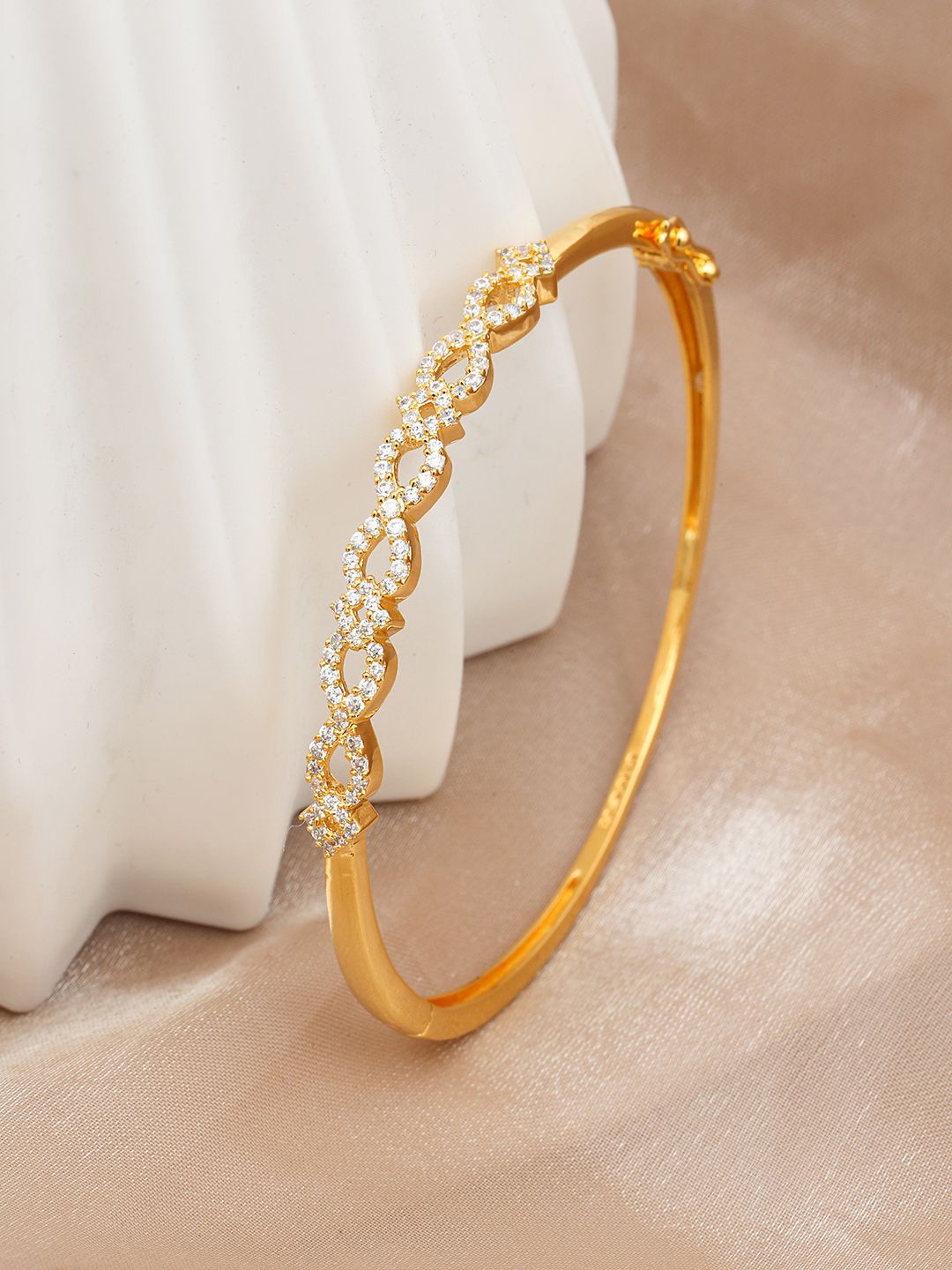 

MAIRA Women Sterling Silver Cubic Zirconia Gold-Plated Kada Bracelet