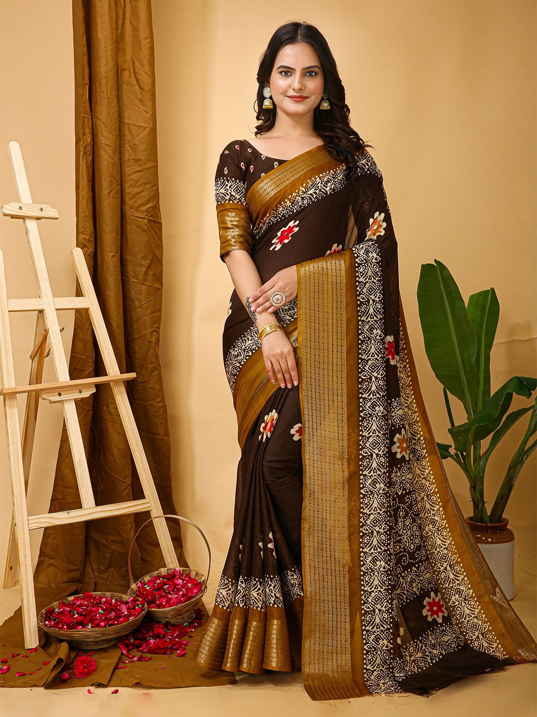 

KAYOMMI Floral Zari Banarasi Saree, Brown
