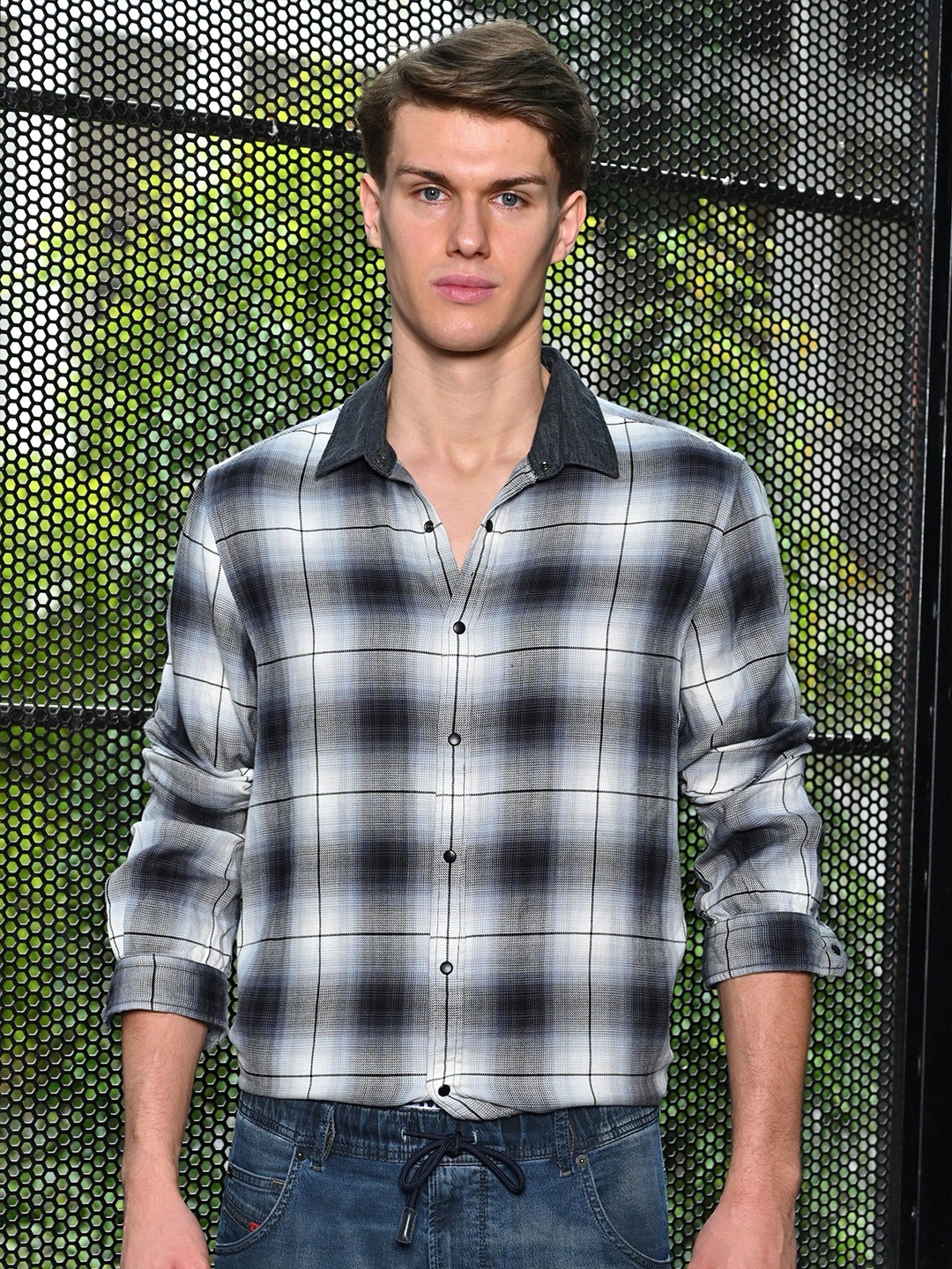 

POE Men Gracie - Check Shirt With Denim Collar - Grey
