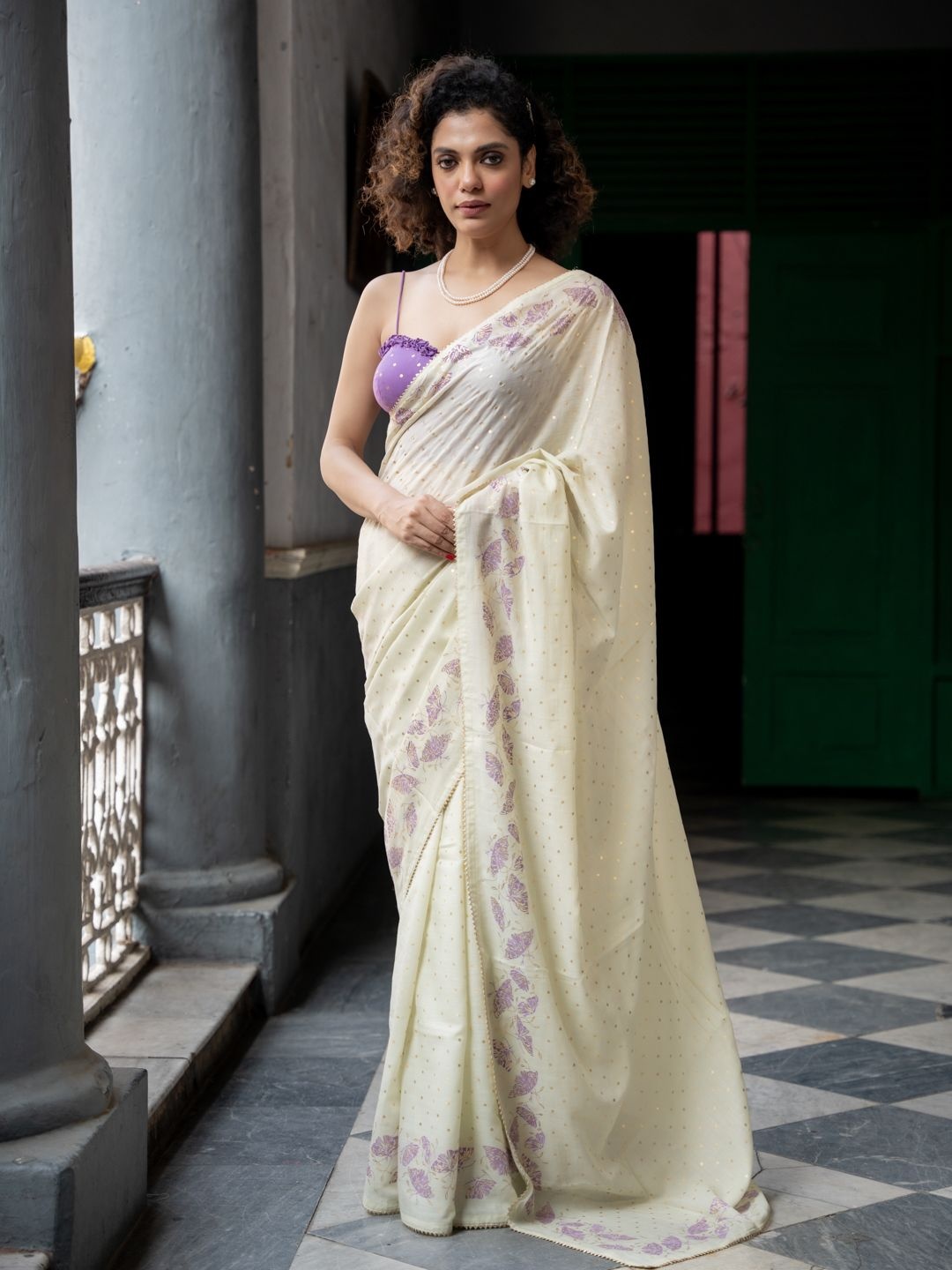 

Suta Floral Printed Mukaish Saree, Green
