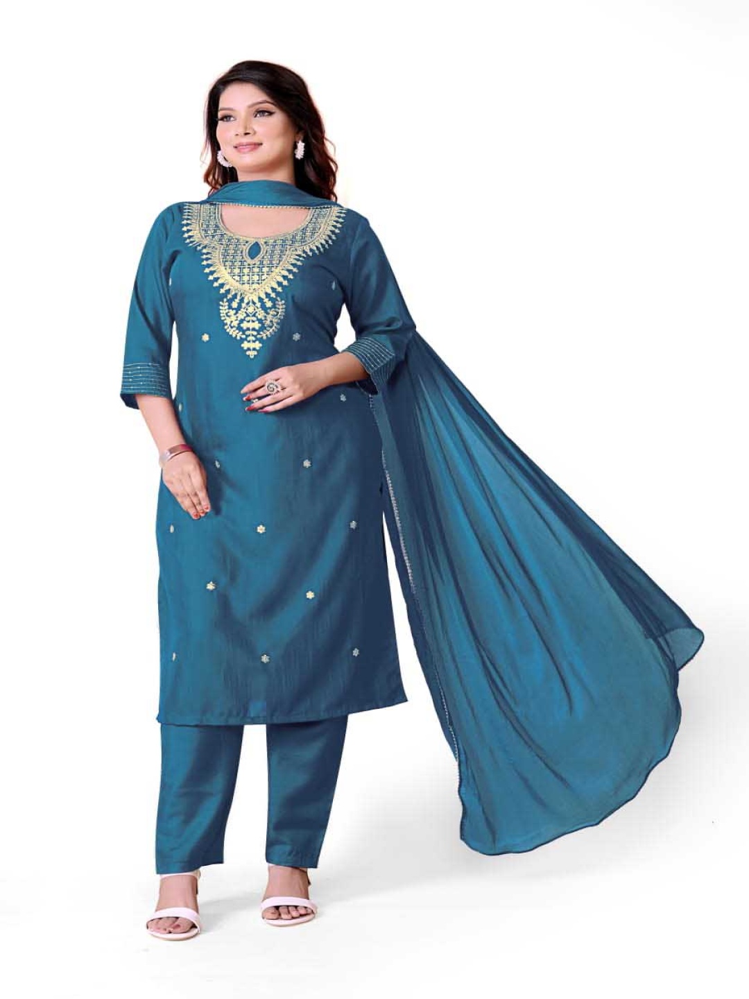 

GORGONE Women Ethnic Motifs Embroidered Regular Thread Work Kurta with Palazzos & With Dupatta, Blue