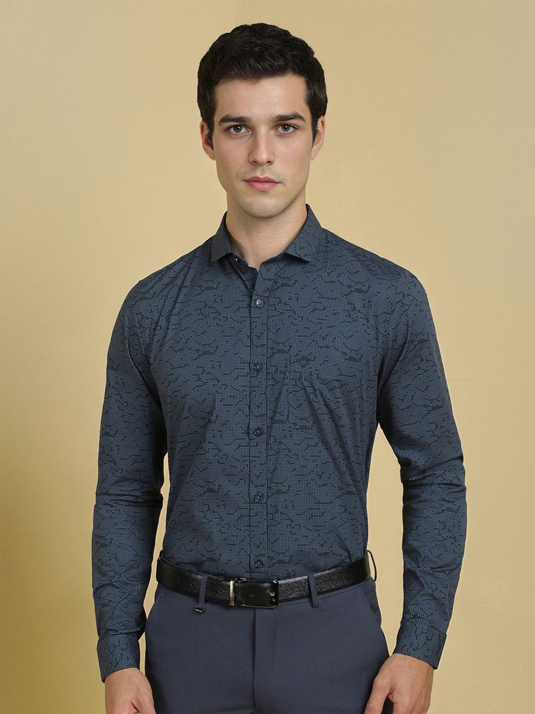 

Allen Solly Men Slim Fit Spread Collar Abstract Printed Cotton Formal Shirt, Navy blue