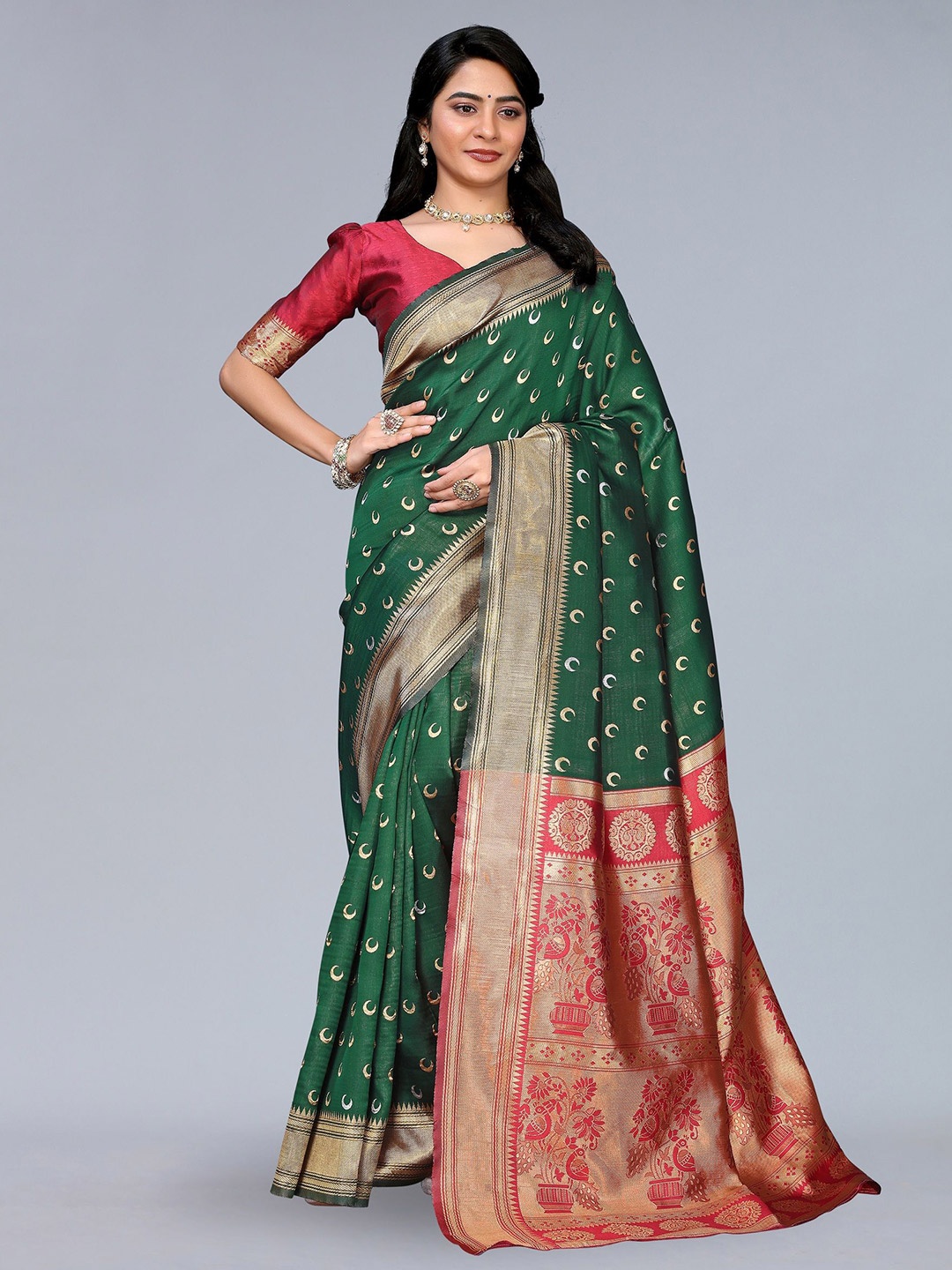 

saretramall Woven Design Zari Banarasi Saree, Green