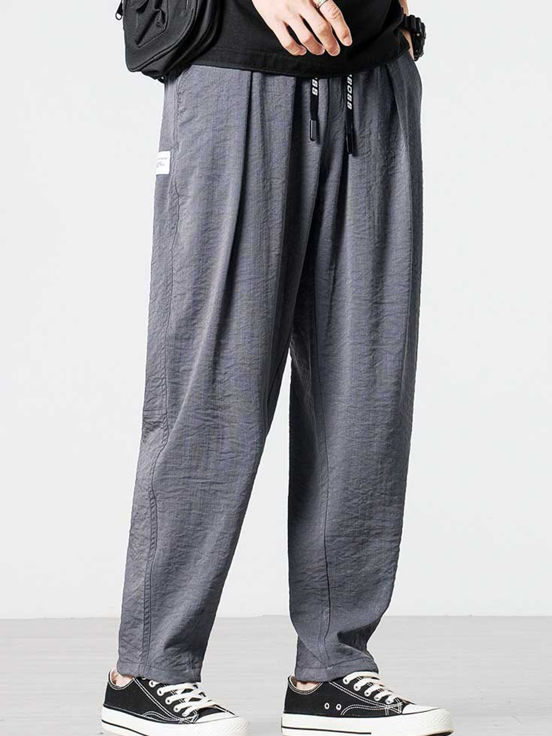 

StyleCast Men Regular Fit Mid-Rise Trousers, Grey