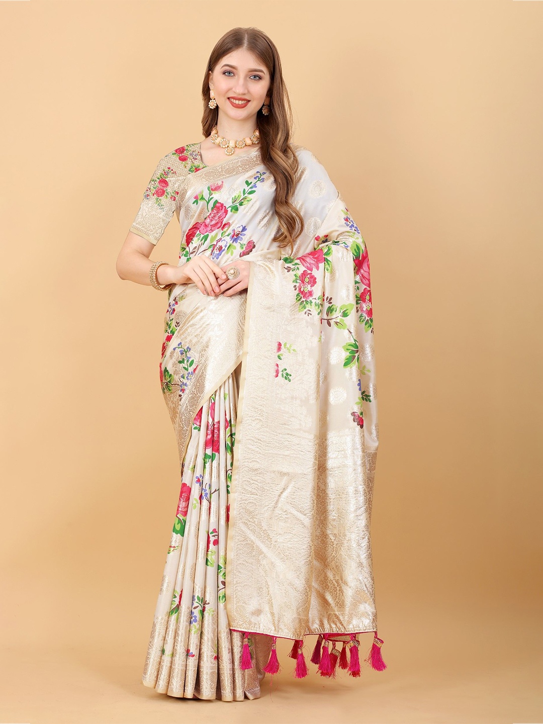 

LeeliPeeri Designer Floral Zari Silk Blend Saree, Off white