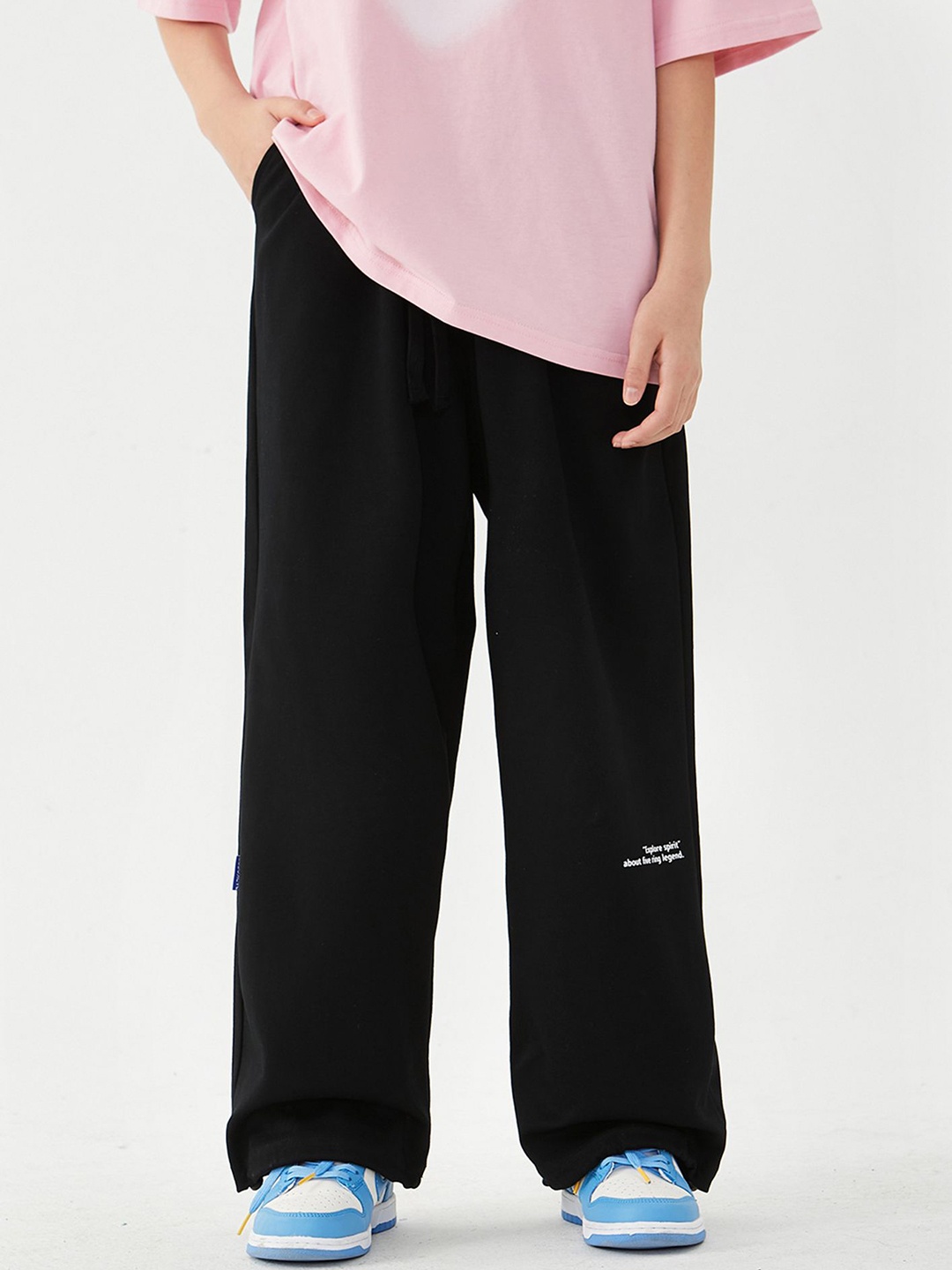 

LULU & SKY Unisex Kids Straight Fit High-Rise Trousers, Black