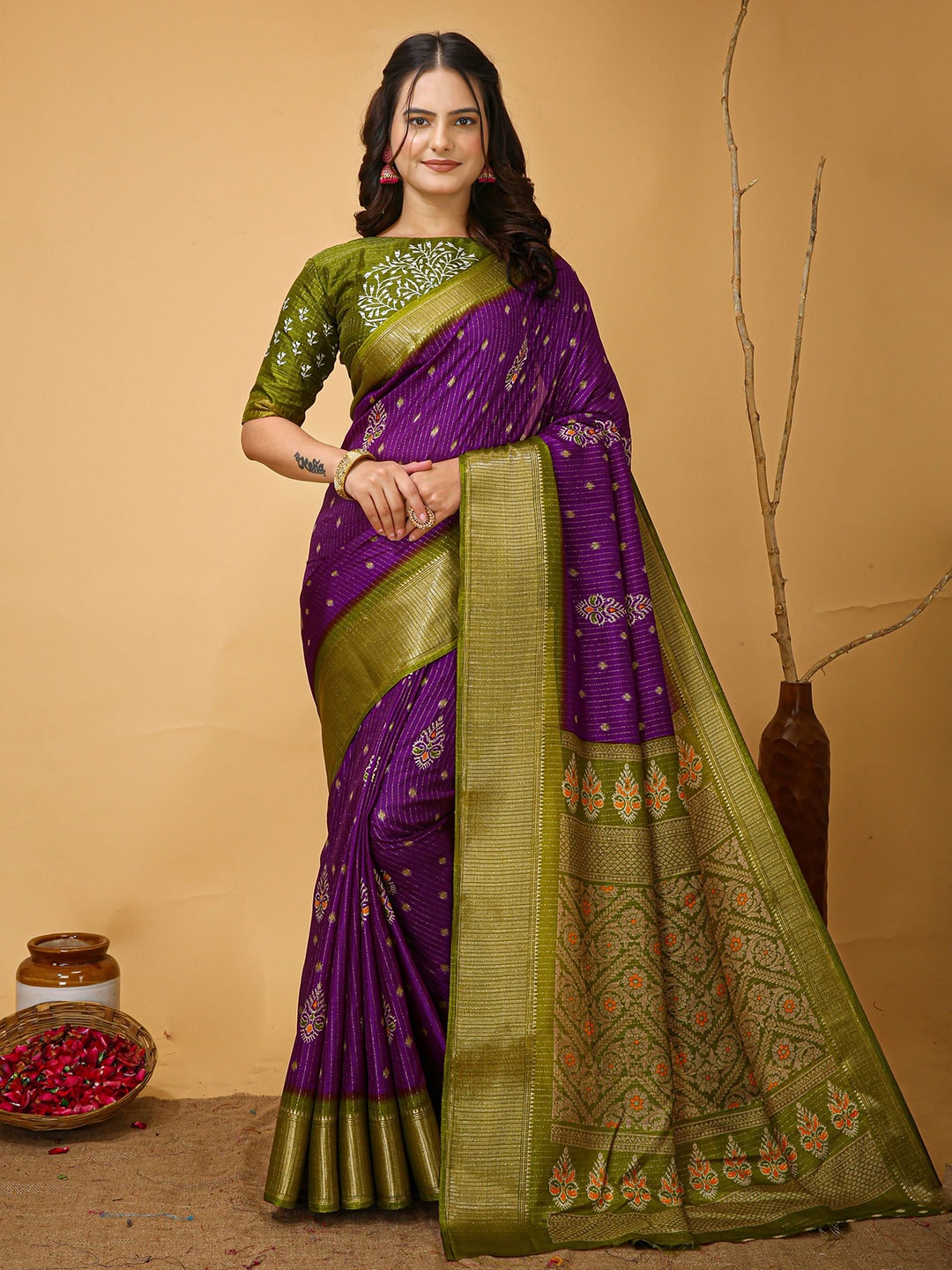 

KAYOMMI Ethnic Motifs Printed Zari Kanjeevaram Saree, Purple