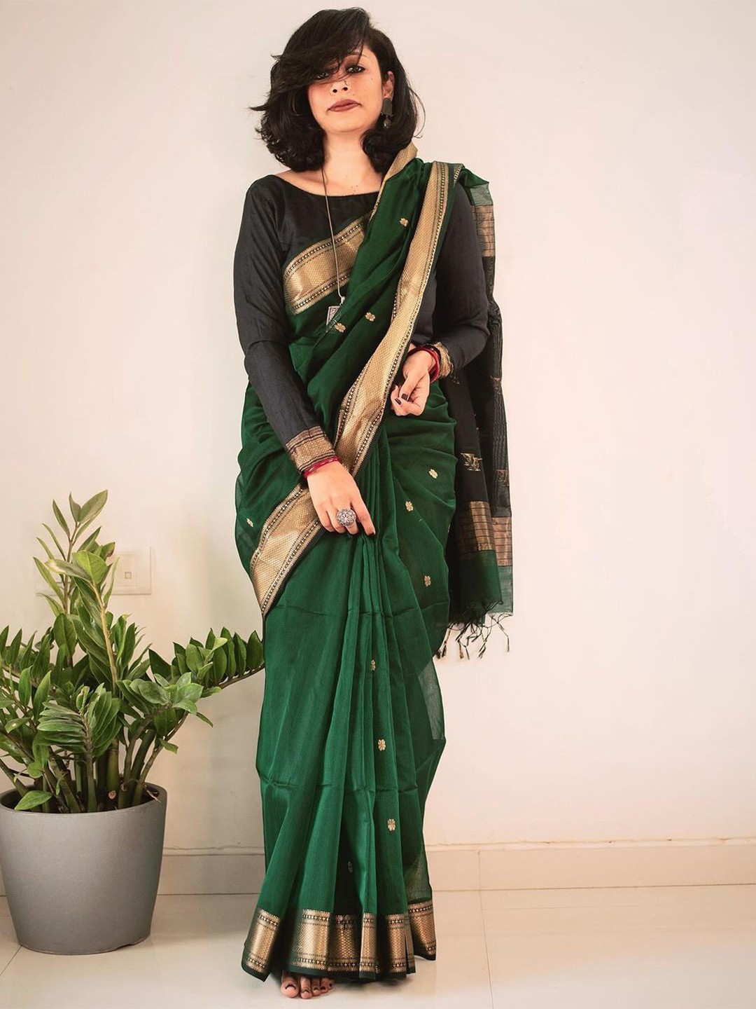 

bansari textiles Woven Design Zari Kanjeevaram Saree, Green