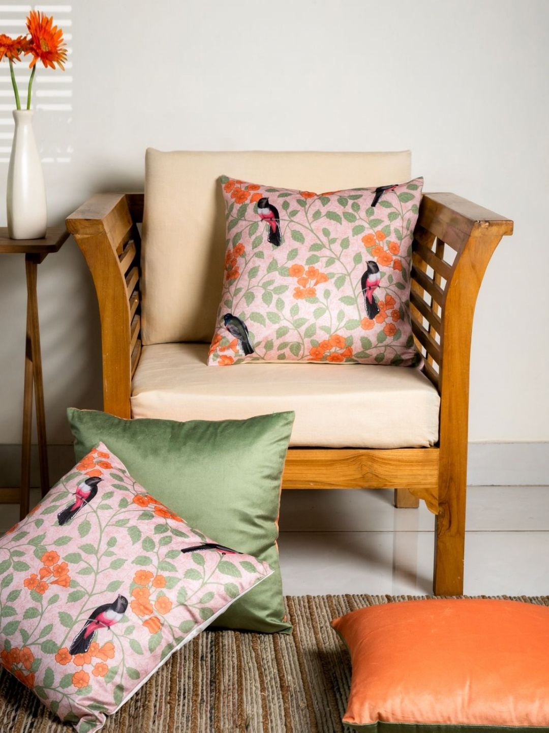 

Abolee Homes Green & Orange Set of 2 Floral Velvet Square Cushion Covers