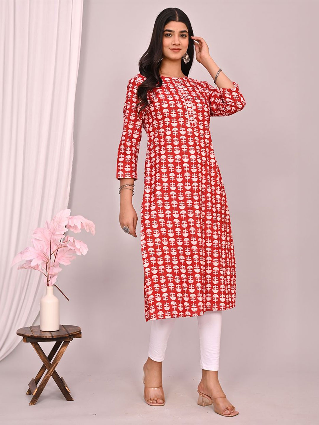 

FABRU Floral Printed Round Neck Pure Cotton Straight Kurta, Red