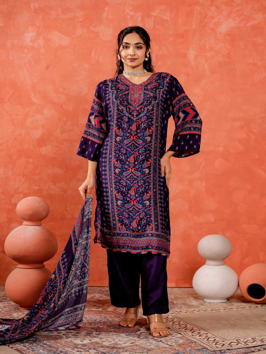 

Chandbaali Women Floral Printed Regular Sequinned Kurta with Trousers & With Dupatta, Blue