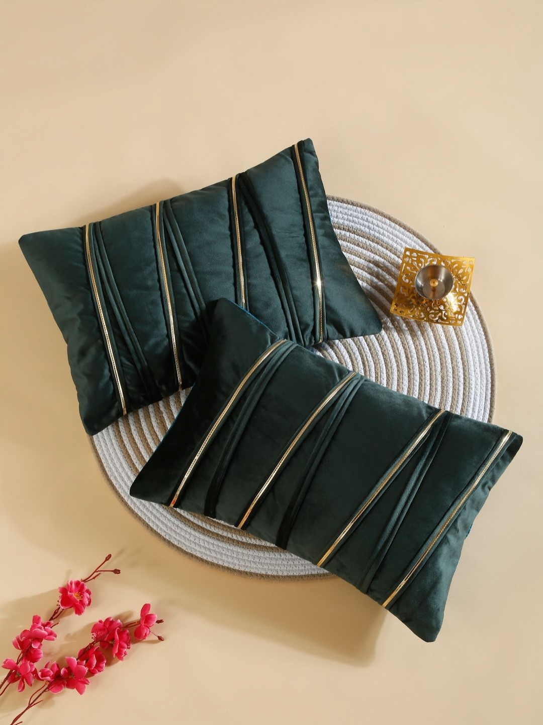 

HOSTA HOMES Green And Gold Velvet Rectangle Cushion Cover