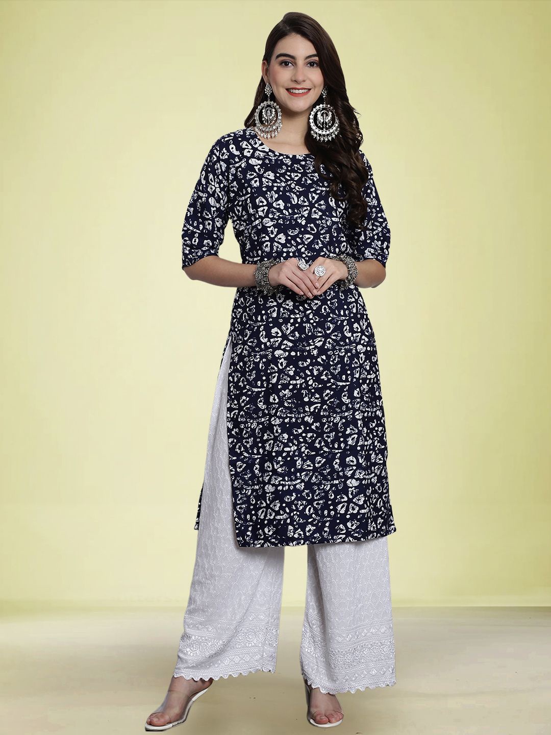 

Moda Rapido Selection Of 2 Floral Printed Round Neck Straight Kurtas, Black