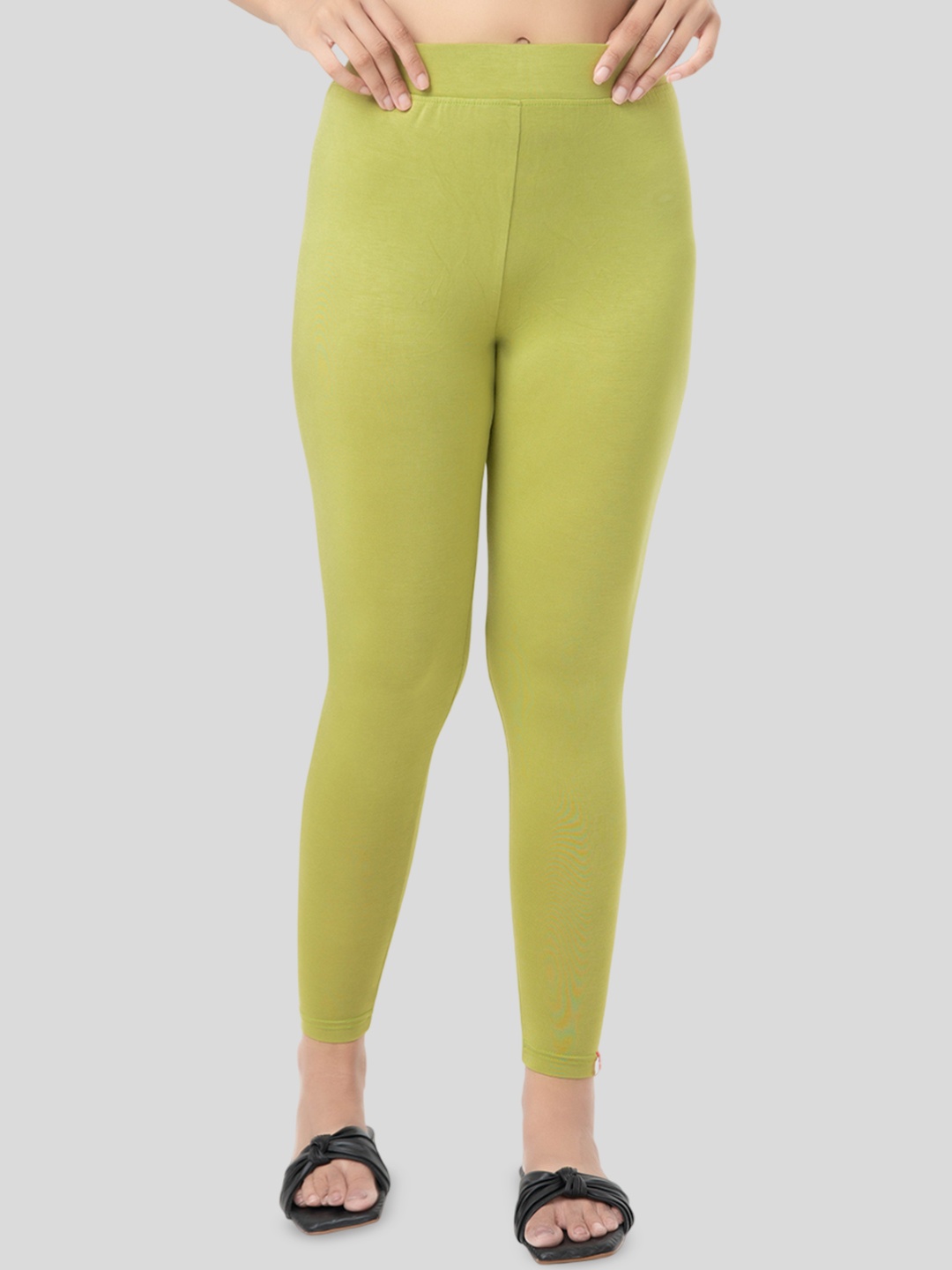 

Selsia Women Cotton Ankle Length Leggings, Green