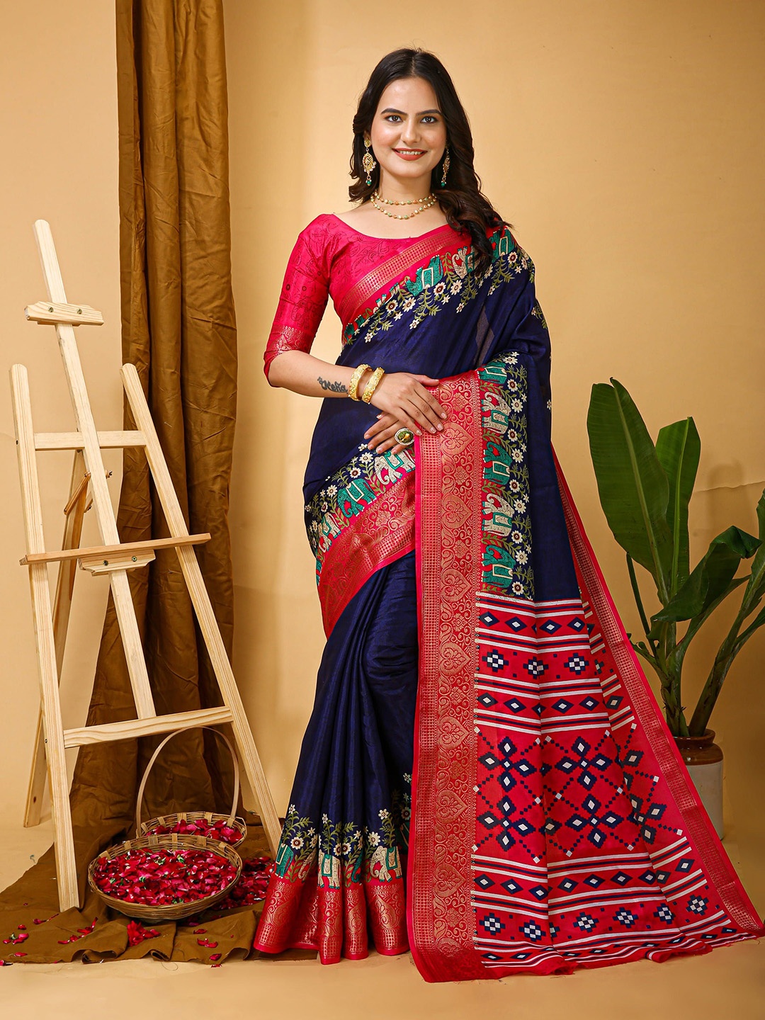 

KAYOMMI Batik Zari Kanjeevaram Saree, Blue