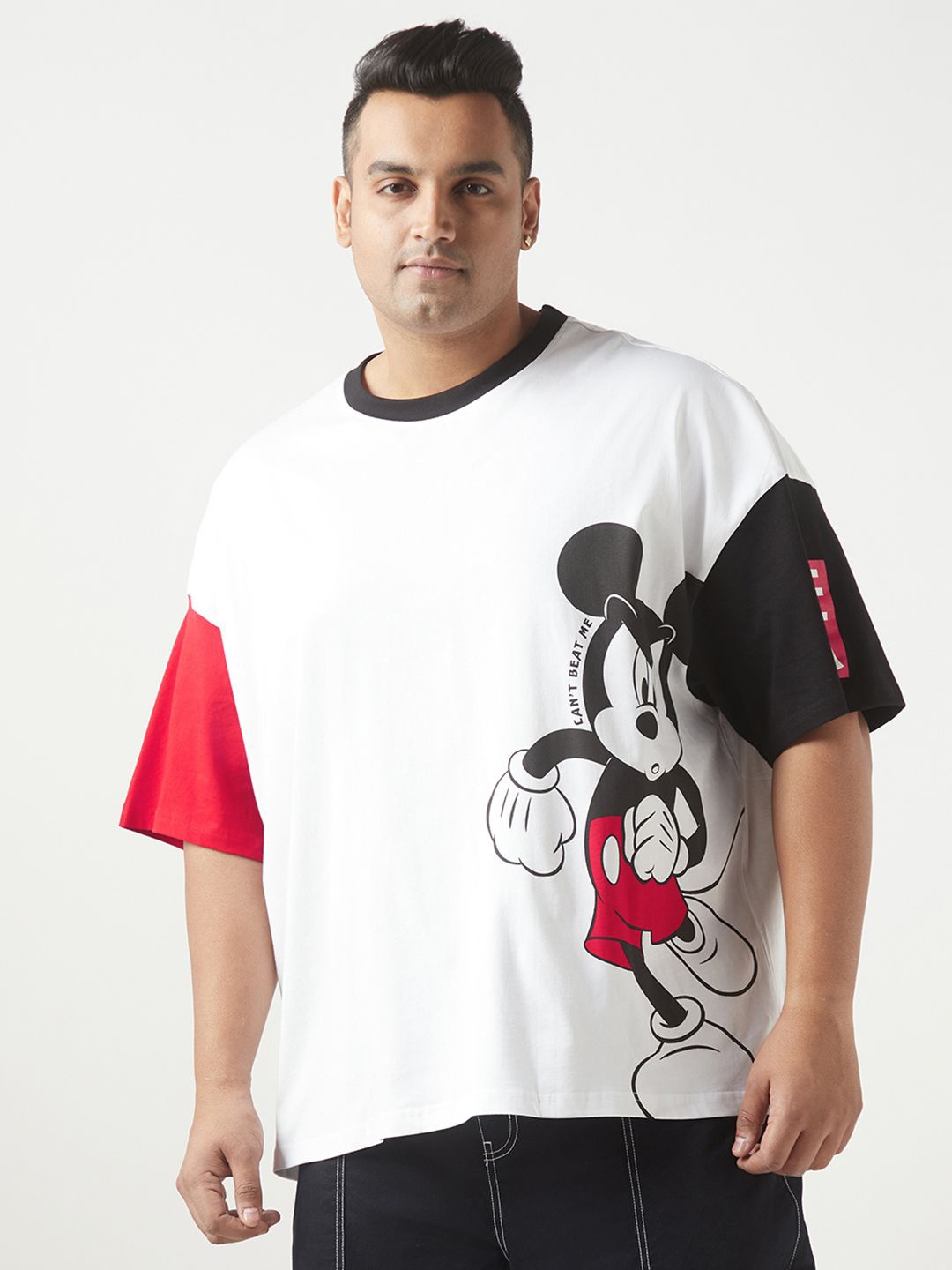 

Bewakoof Plus Official Disney Merchandise Men Mickey Graphic Printed T-Shirt, White