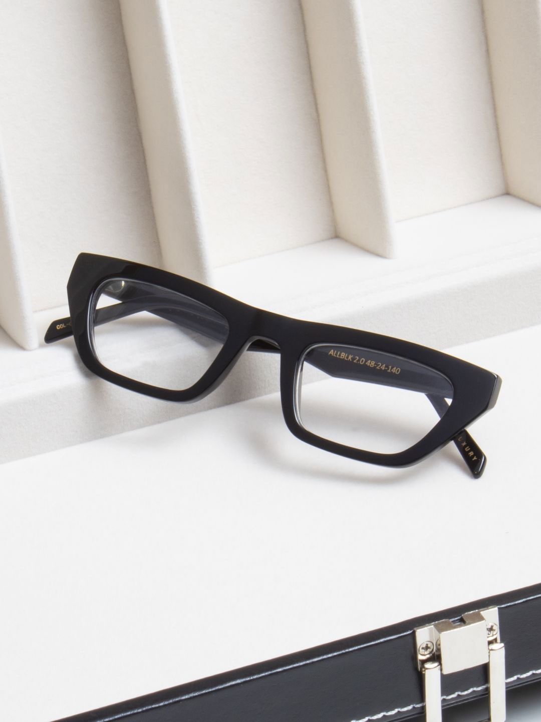 

Ted Smith Women Black Cateye Premium Acetate Frames