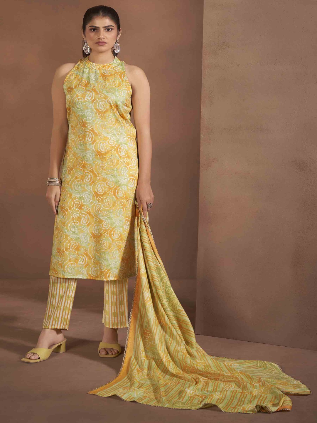 

Anouk Ethnic Motifs Printed Straight Kurta With Trouser And Dupatta, Yellow