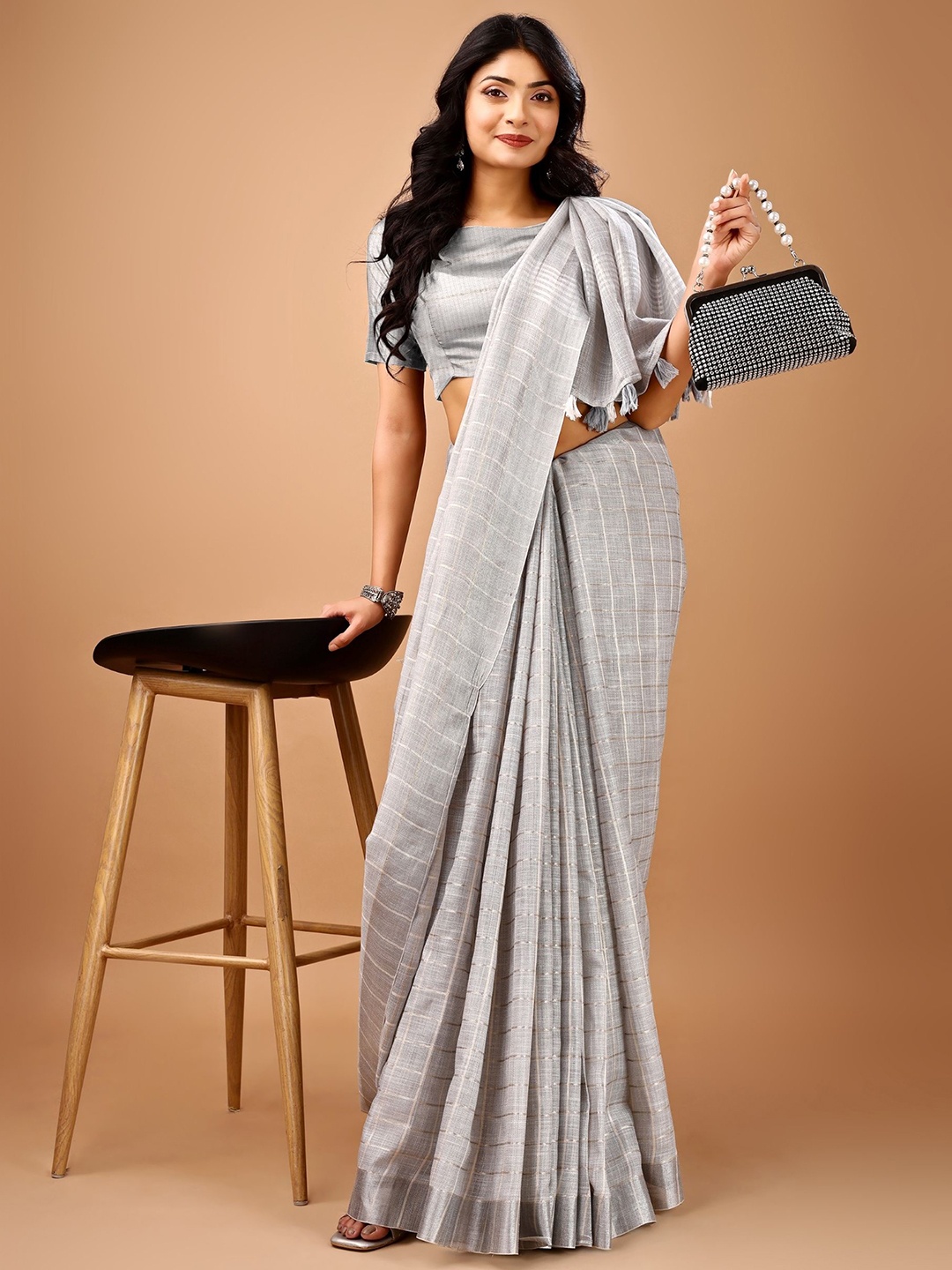 

PURI MAA Woven Design Zari Linen Blend Kota Saree, Grey