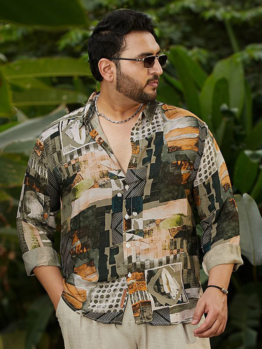 

Instafab Plus Men Comfort Opaque Printed Casual Shirt, Multi