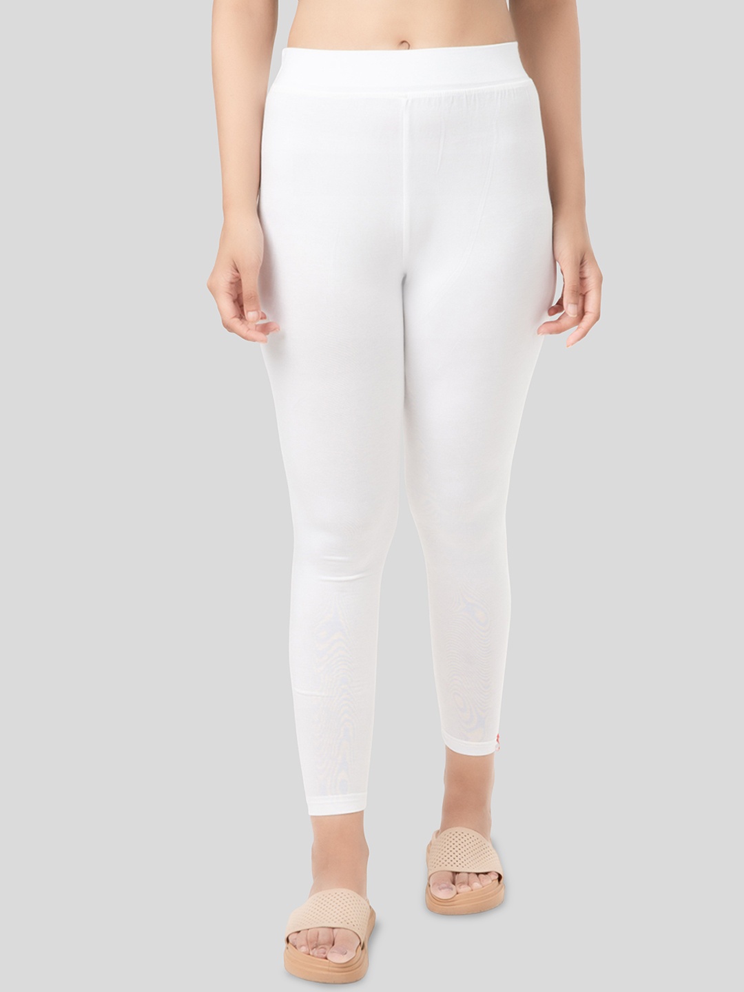 

Selsia Pure Cotton Ankle-Length Leggings, White