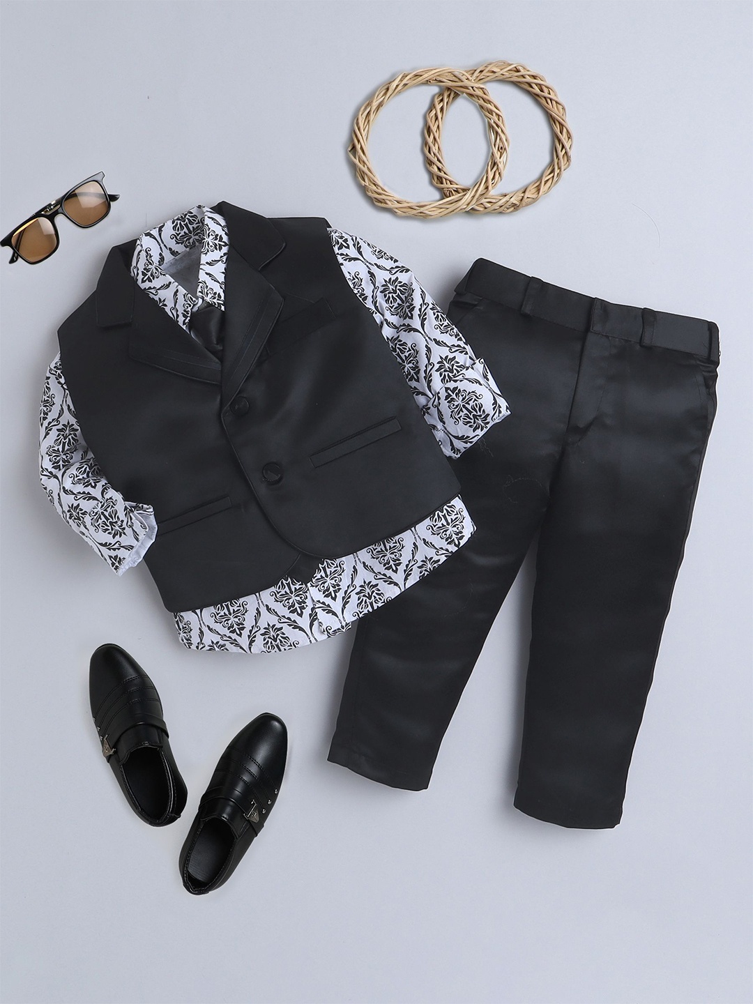 

Jeetethnics Boys Single-Breasted Four-Piece Suit, Black
