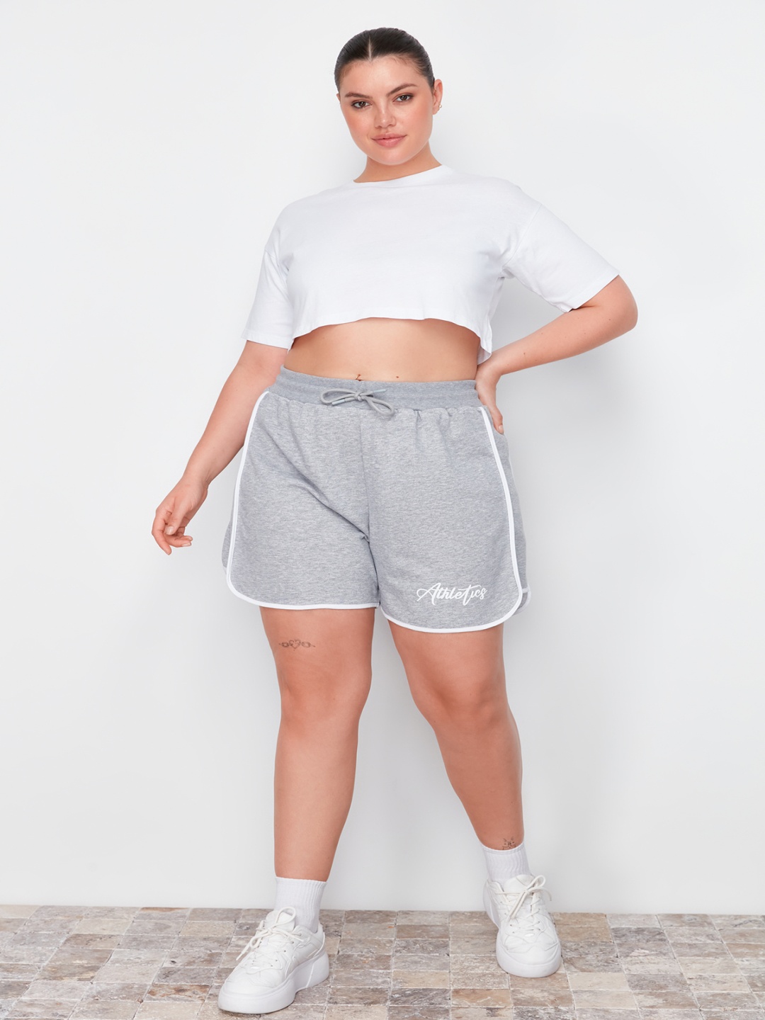 

Trendyol Women Regular Fit Shorts, Na