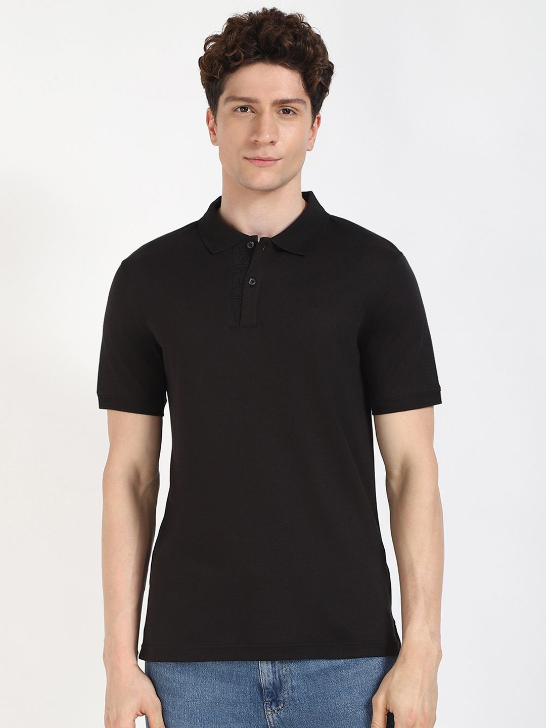

Calvin Klein Jeans Men Mandarin Collar Organic Cotton Applique Slim Fit T-shirt, Black