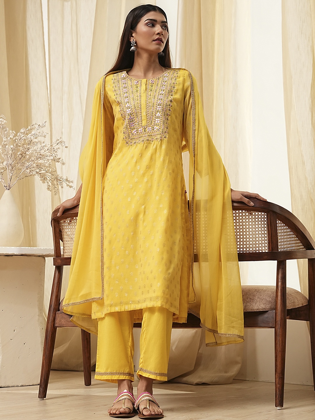 

Biba Women Floral Embroidered Regular Thread Work Kurta with Palazzos & With Dupatta, Yellow