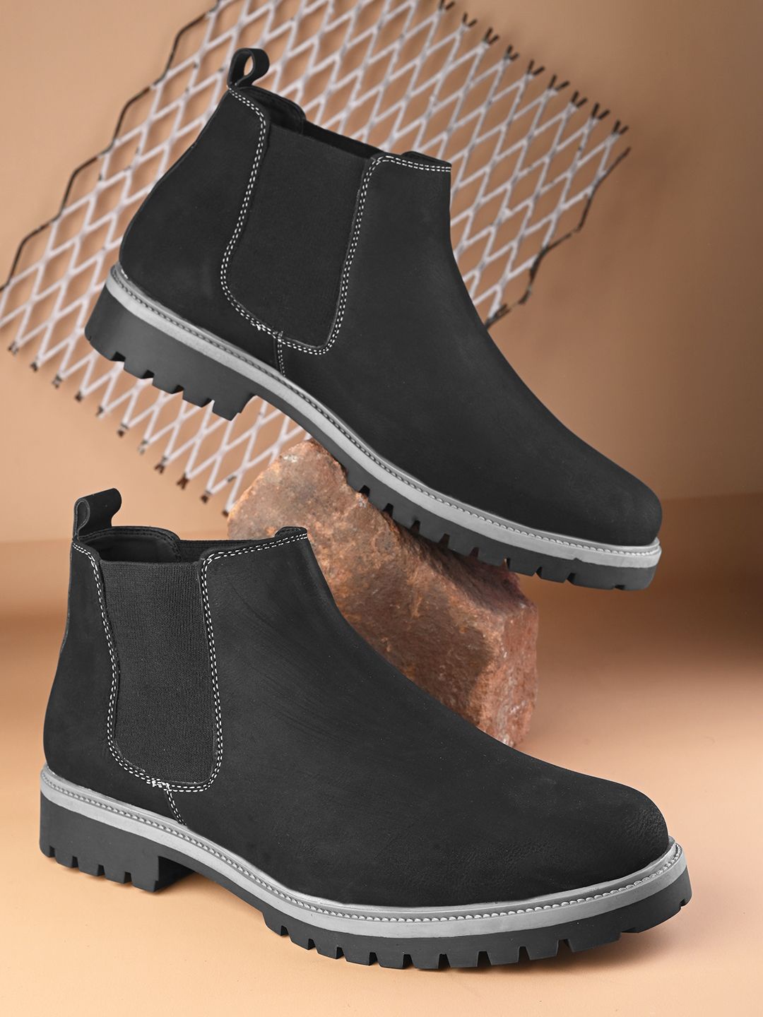 

The Roadster Lifestyle Co Men Round Toe Chelsea Boots, Black