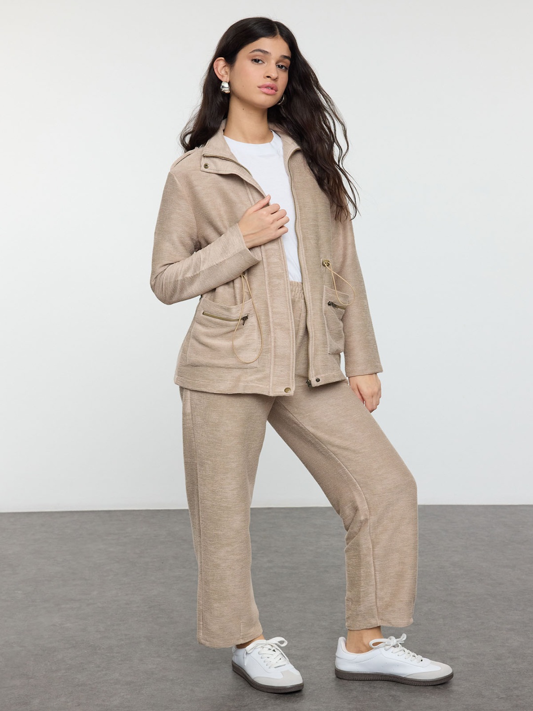 

Trendyol Ribbed Self Design High Neck Sweatshirt And Trousers, Beige