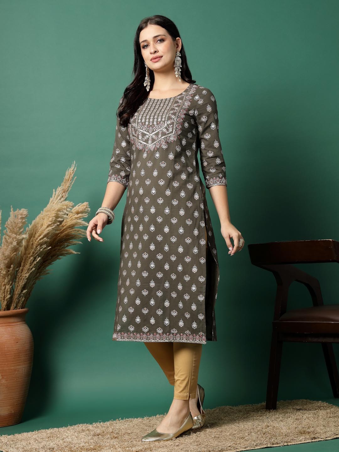 

Ramas Floral Printed Sequinned Pure Cotton Straight Kurtas, Grey