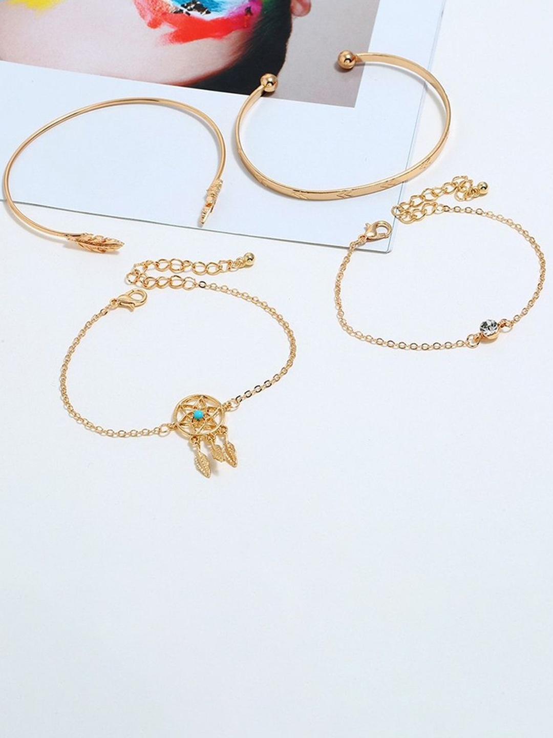 

Celestique Women 4 Link Bracelet, Gold