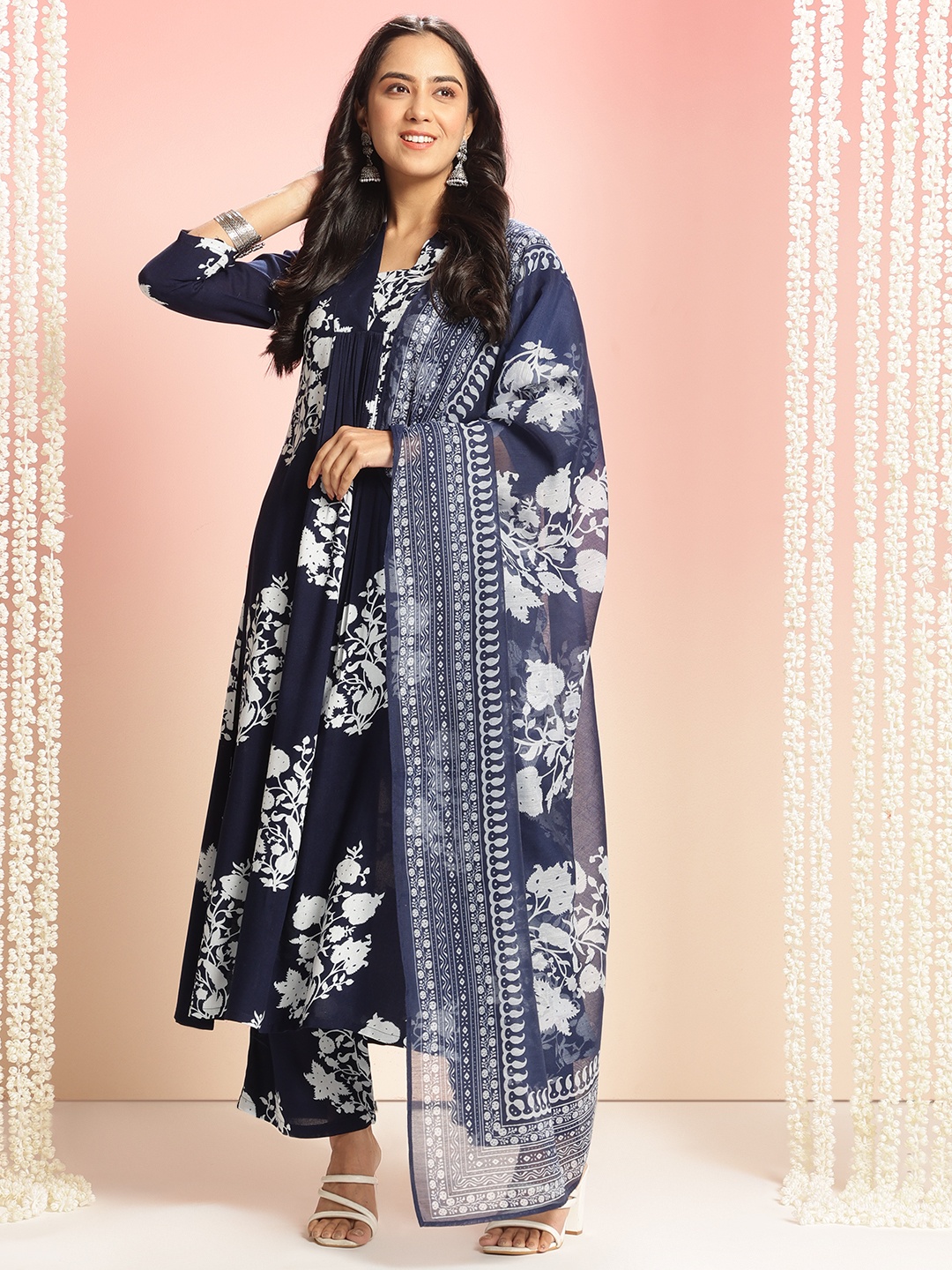 

Anni Designer Women Floral Printed Regular Kurta with Palazzos & With Dupatta, Blue