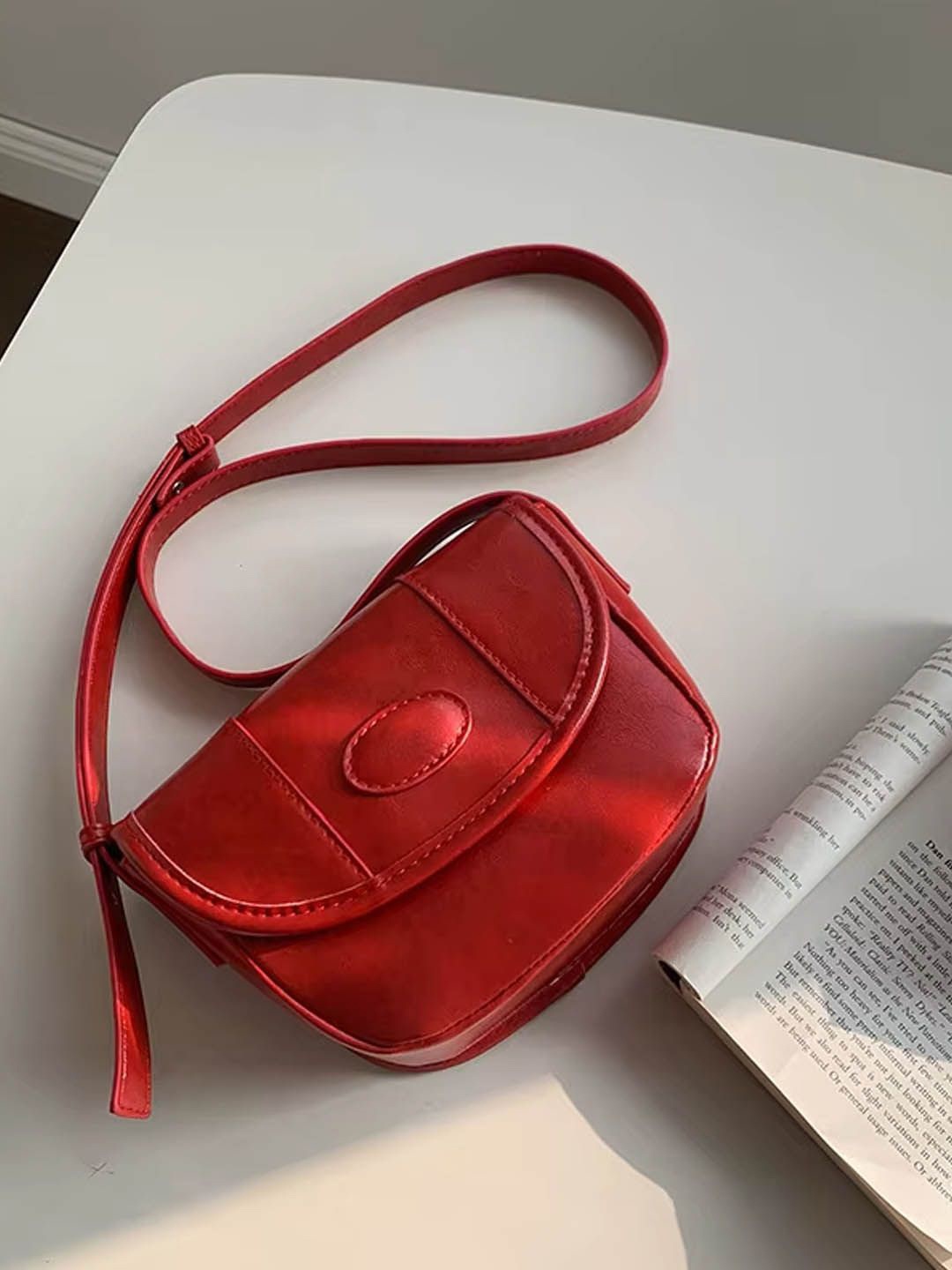 

StyleCast Structured Hobo Bag with Applique, Red