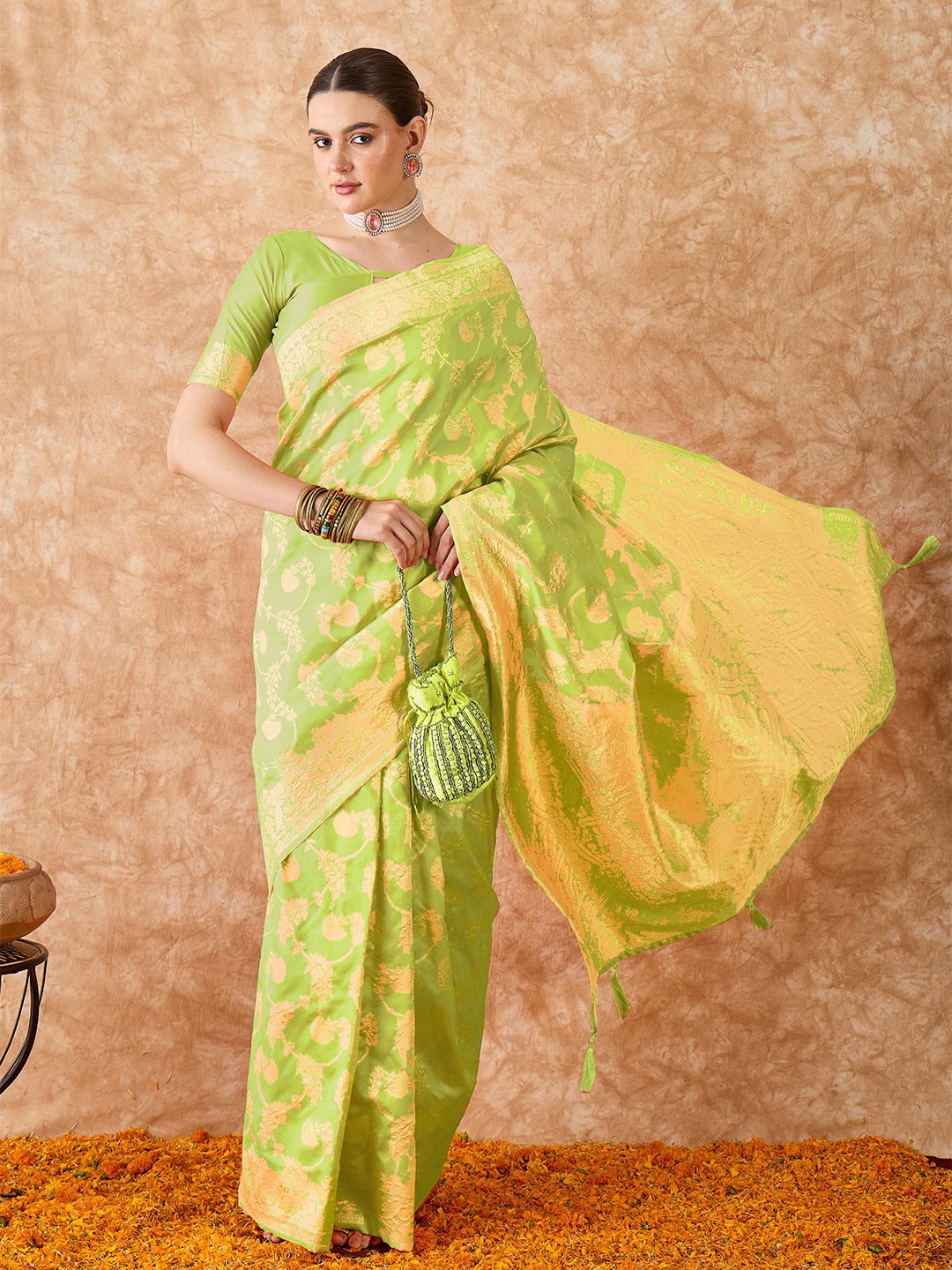 

Maroosh Ethnic Motifs Woven Design Zari Banarasi Saree, Green