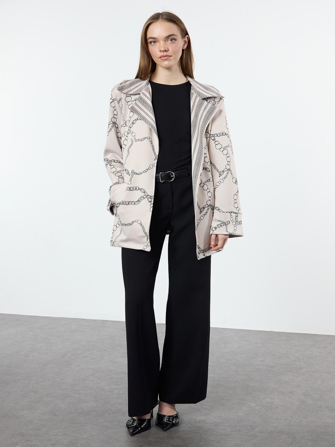 

Trendyol Women Lapel Collar Abstract Printed Casual Tailored Jacket, Off white