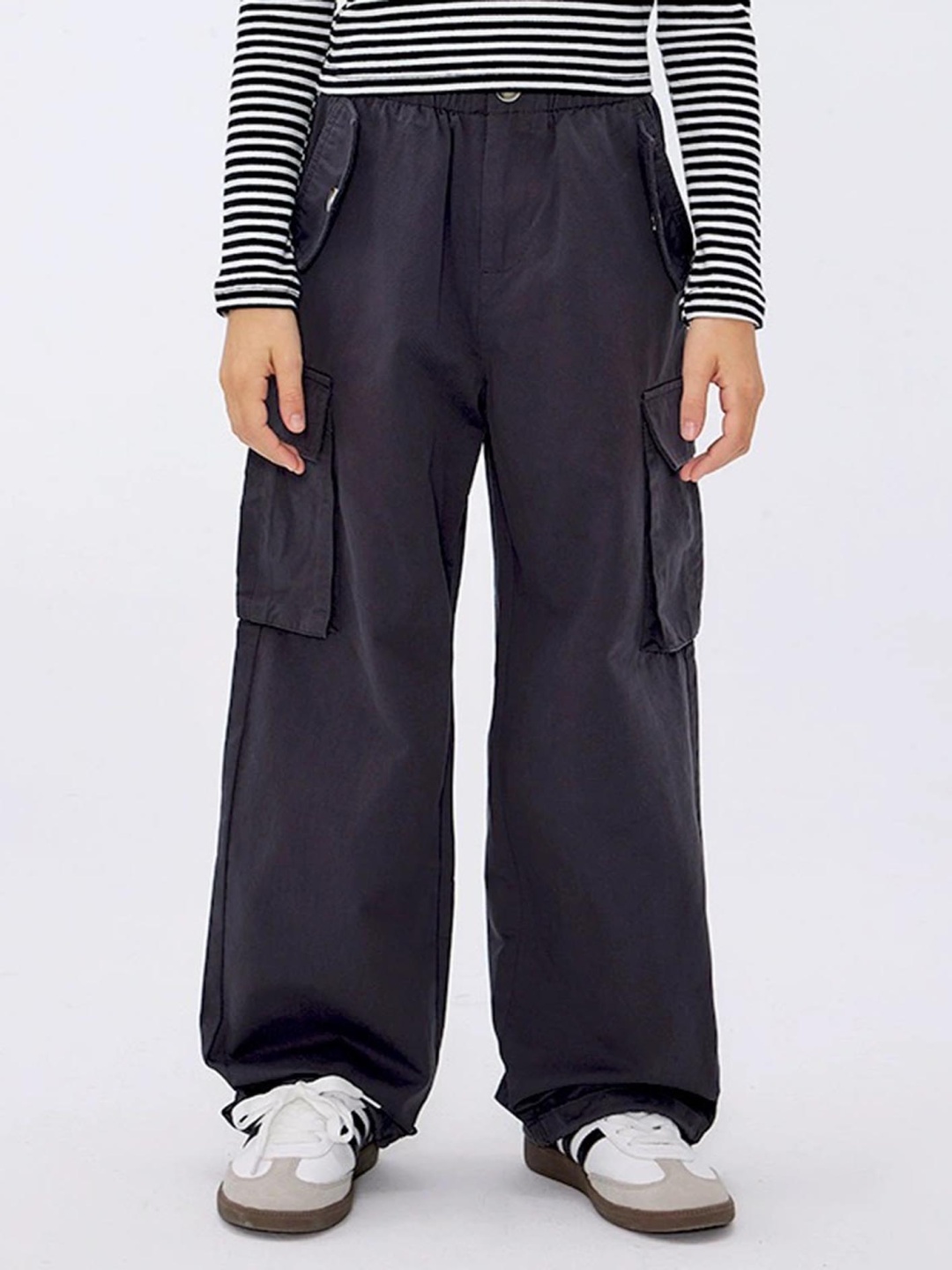 

LULU & SKY Girls Pure Cotton Relaxed-Fit Mid-Rise Track Pant, Grey