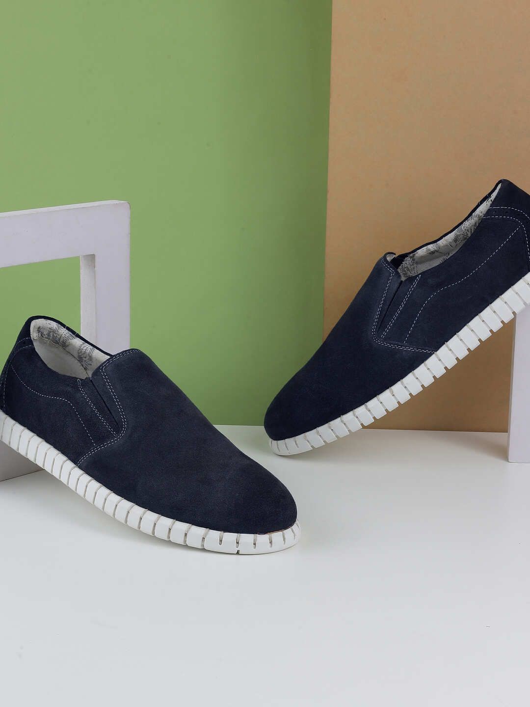

Mochi Men Round Toe Slip-On Sneakers, Blue