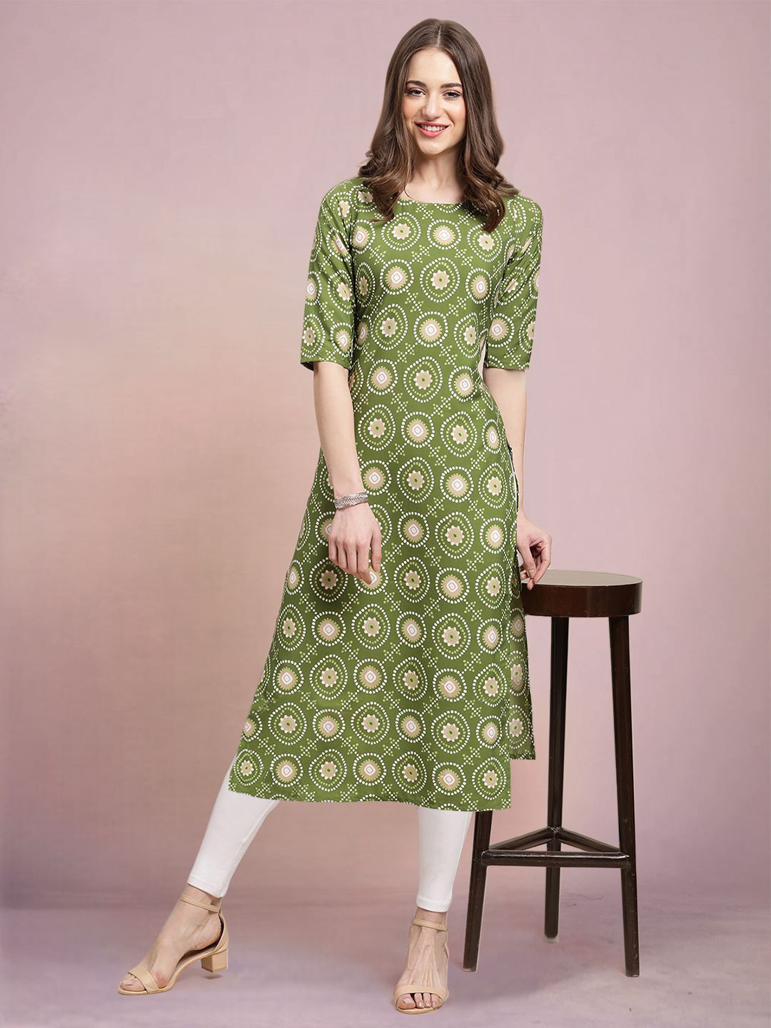 

Moda Rapido Ethnic Motifs Printed Straight Kurta, Green