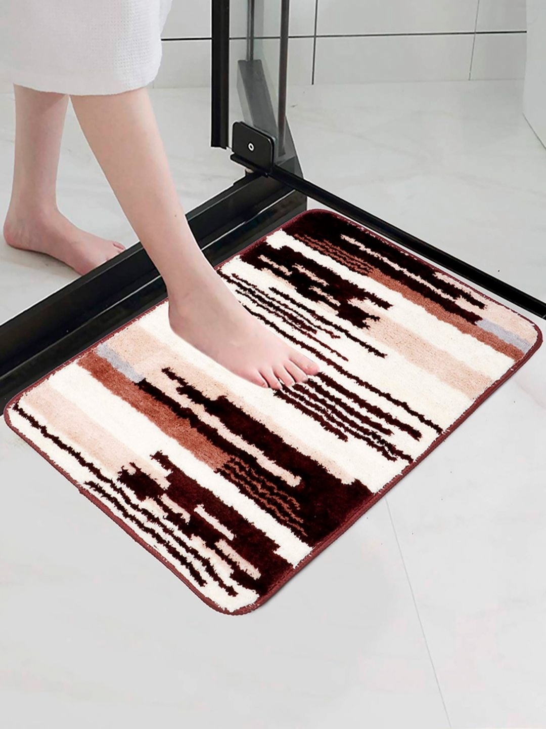 

HOKIPO Brown & White Patterned Microfibre 1800 GSM Bath Rugs