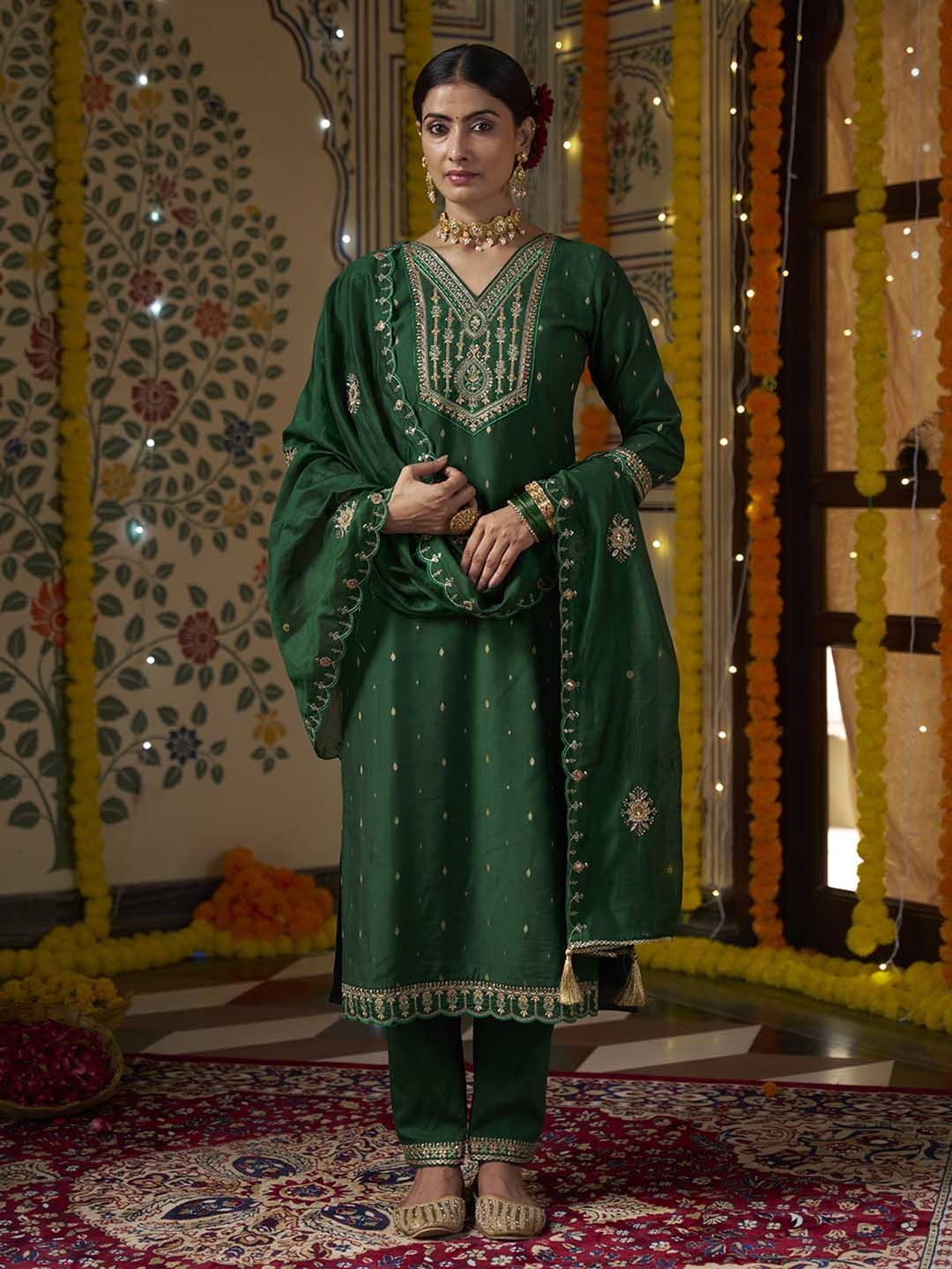 

Kvsfab Floral Embroidered Sequinned Straight Kurta with Trousers & Dupatta, Green