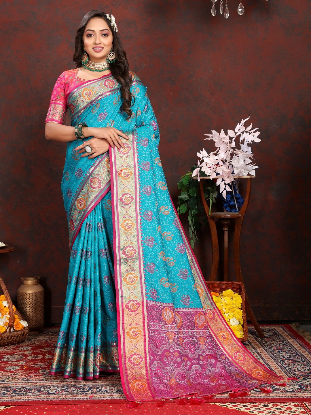 

LeeliPeeri Designer Ethnic Motifs Woven Design Zari Patola Saree, Blue