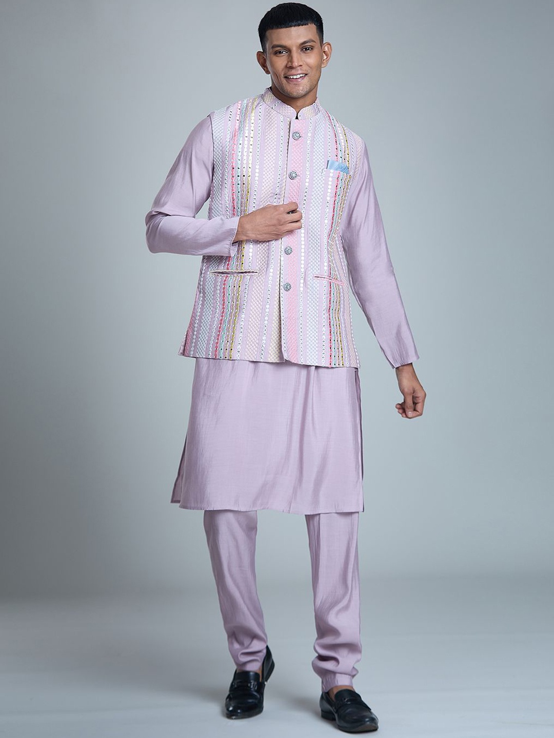 

Aryavir Malhotra Men Regular Kurta with Churidar, Purple