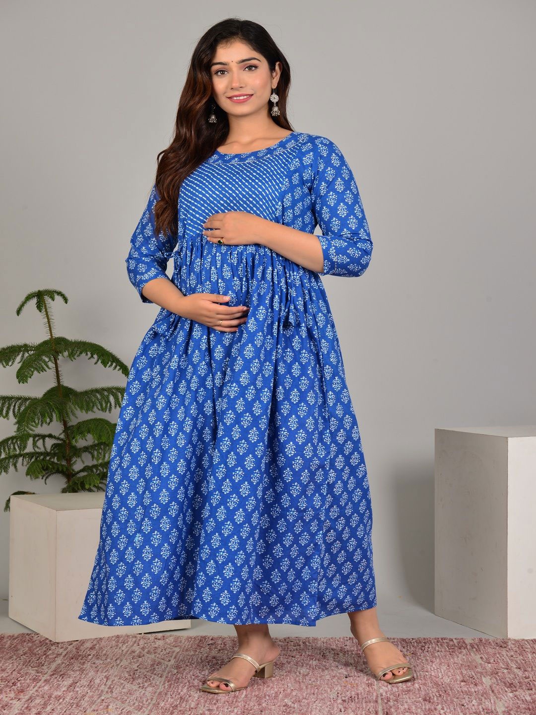 

Tulsiram Women Printed Pure Cotton Midi Maternity Ethnic Dress, Blue