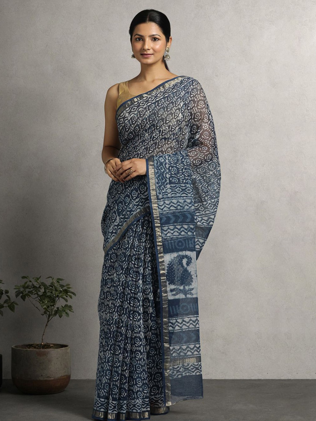 

Suha Floral Zari Pure Cotton Kota Saree, Navy blue