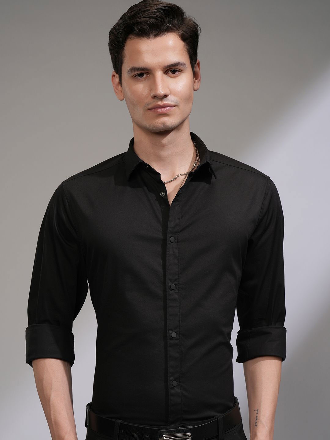 

HIGHLANDER Men Solid Casula Shirt Shirt, Black